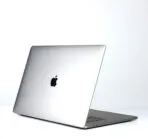 Laptop Apple MacBook Pro 16 2019 A2141 | Intel Core i9-9880H | 16 GB RAM | 1 TB SSD | 16" Retina 3072 x 1920 - Imagen 10